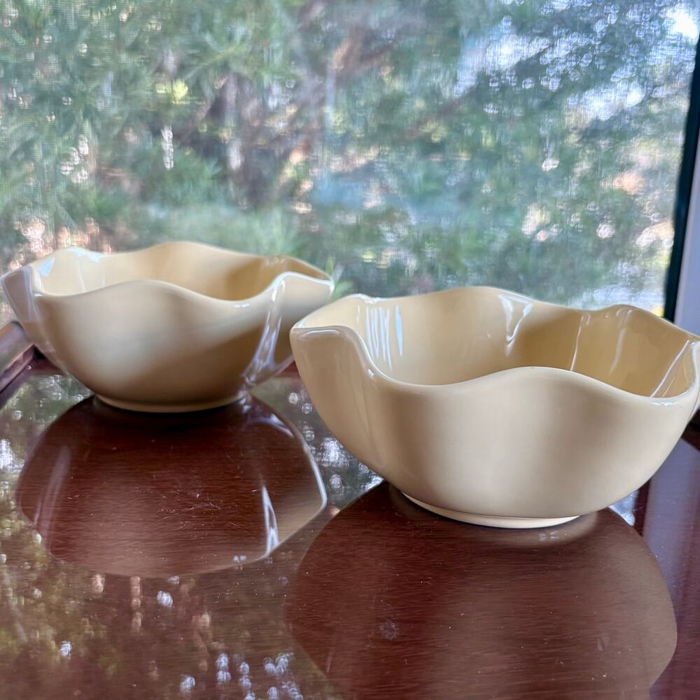Gale Pittman Southern Living at Home Yellow Wavy Hospitality Bowls Set of 2